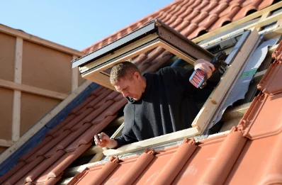 Pose de fenêtres de toit Velux à Denipaire